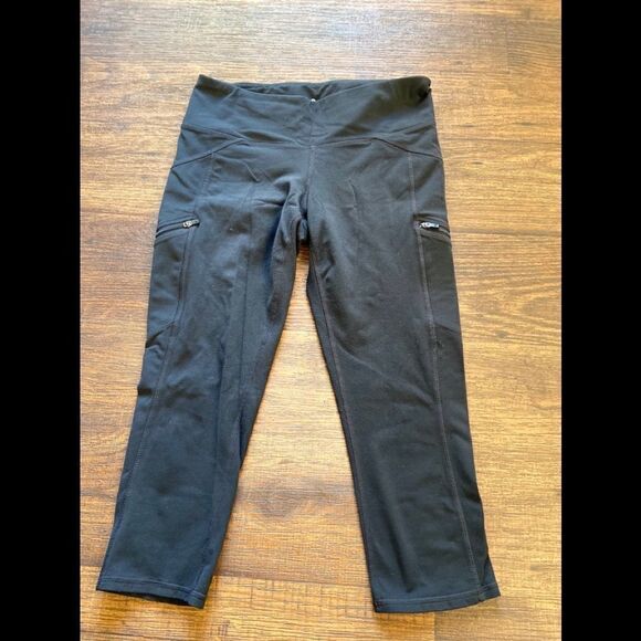 Athleta crop leggings  - Picture 1 of 8